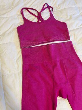 Hot pink Joylab workout set, size medium